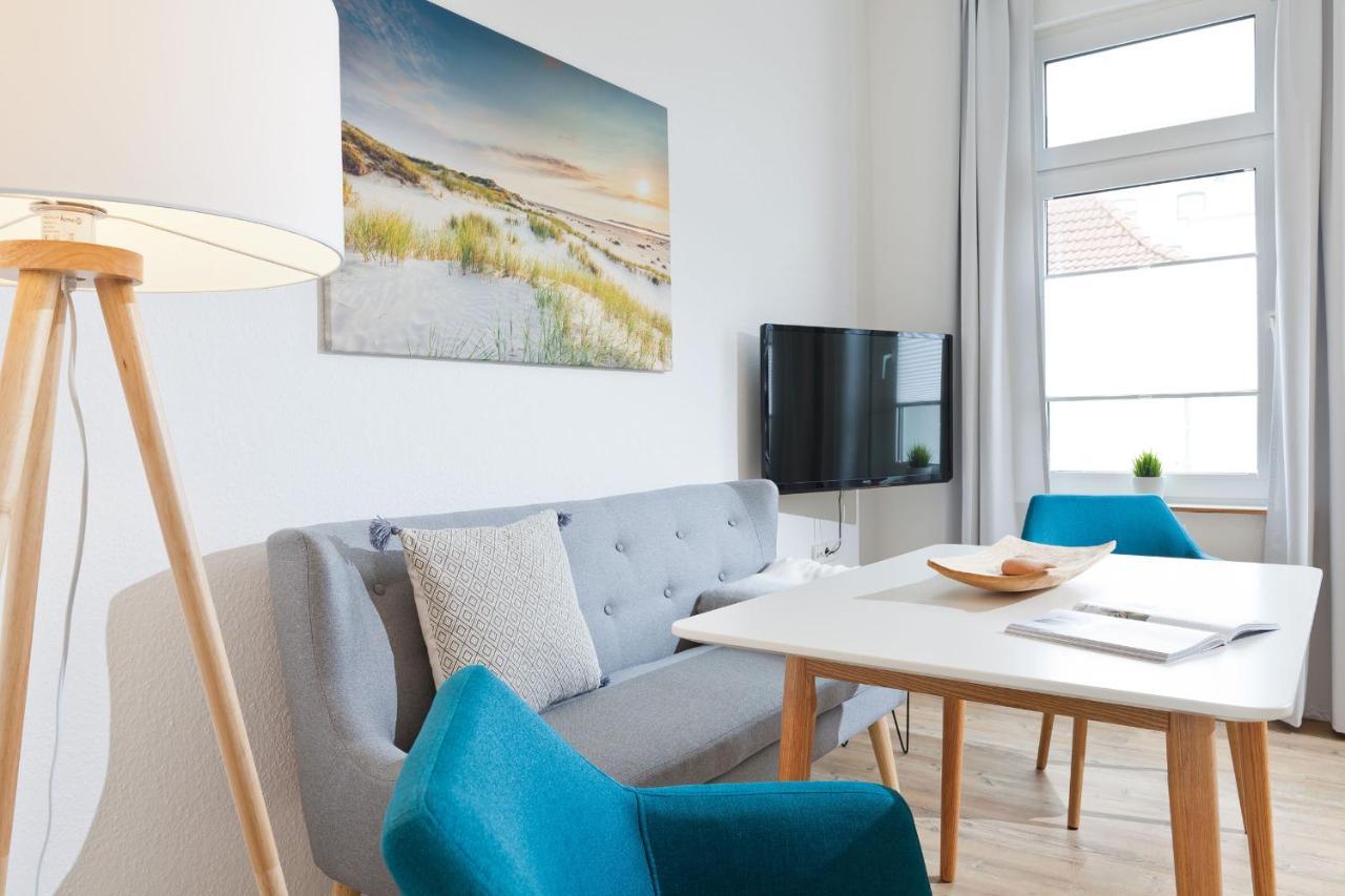 Haus Menno Janssen - Ferienwohnung Bella Norderney Bagian luar foto