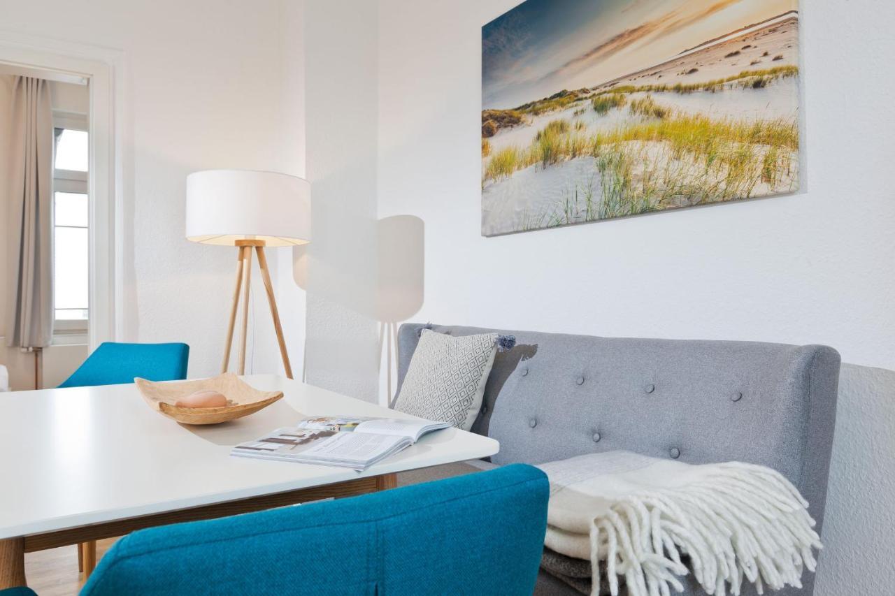 Haus Menno Janssen - Ferienwohnung Bella Norderney Bagian luar foto